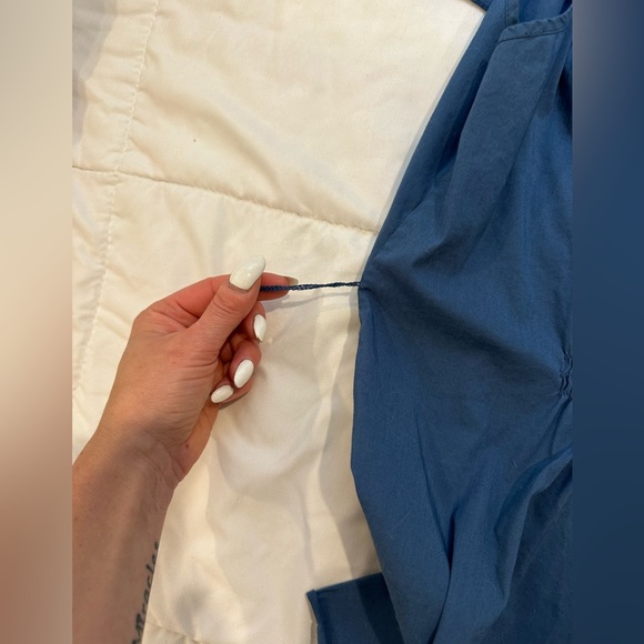 💙BCBG ‘Like New’ Shirt -Size Small✨Fabric in Perfect Condition - Picture 7 of 7